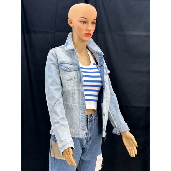 Denim Jacket, Ligth Blue, 2 pockets in the upper chest, 2 pocket one each side - Picture 2 of 6